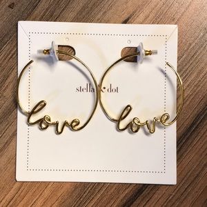 BRAND NEW Stella&Dot Gold love hoop earrings